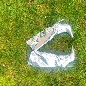 Knee length boots, Silver Size: 8